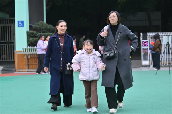 1764292523892422.jpg 20251127_225228_350.jpg