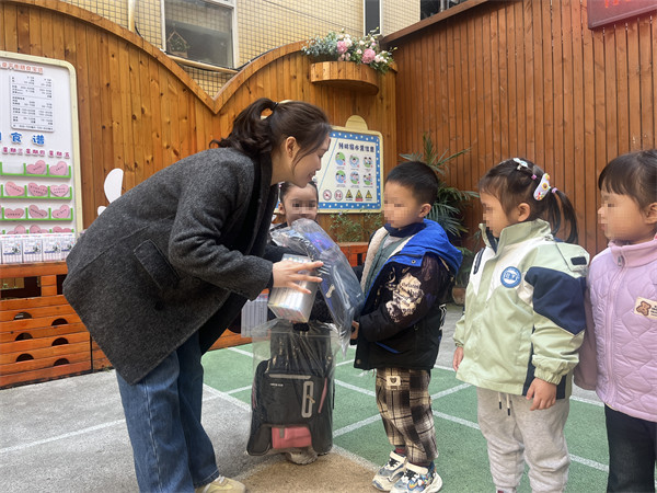 1764311018317375.jpg 8885fc92ce940581fdc271301ad94846.jpg