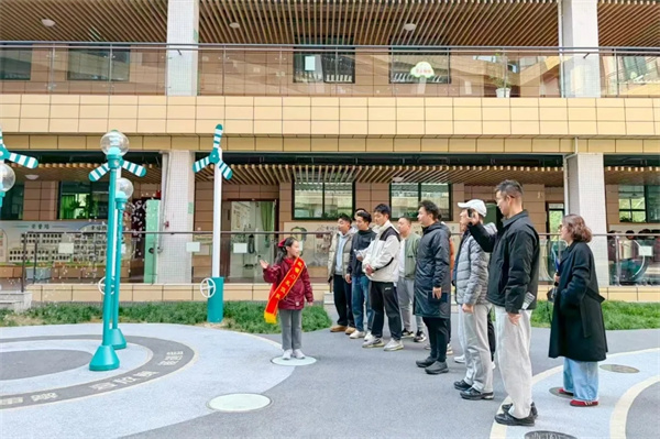 1764322898652386.jpg 20251128_173835_013.jpg