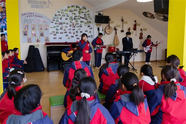 1764322913152738.jpg 20251128_173835_015.jpg