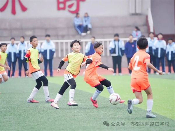 1764471112558561.jpg 640.jpg