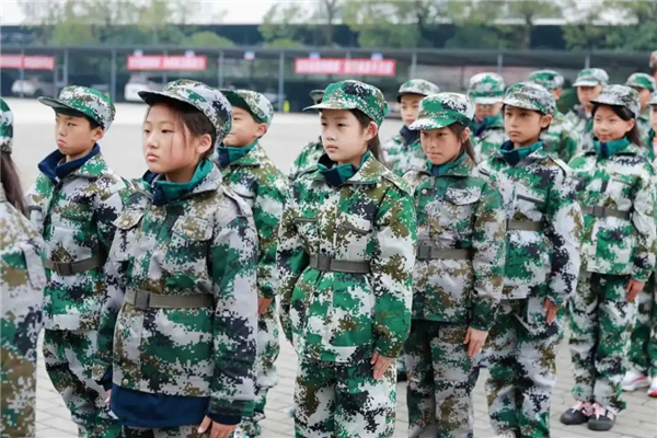 1764555441986645.jpg 20251130_190037_005.jpg