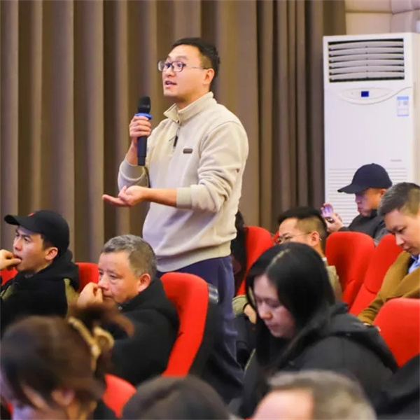 1764556890860326.jpg 20251130_205444_387.jpg