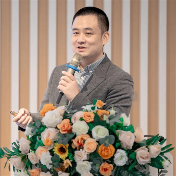 1764557583186829.jpg 20251128_234931_250.jpg