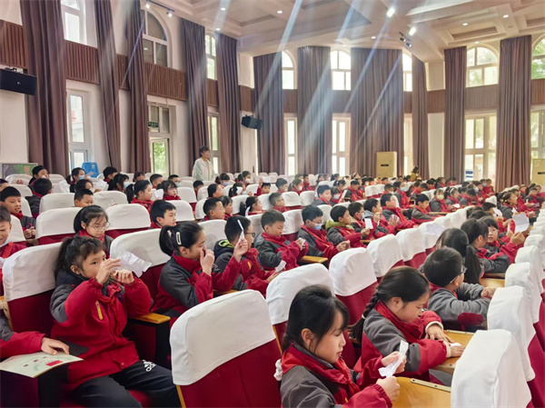 1764576406325176.jpg 共享课堂杨婷法治 (13).jpg