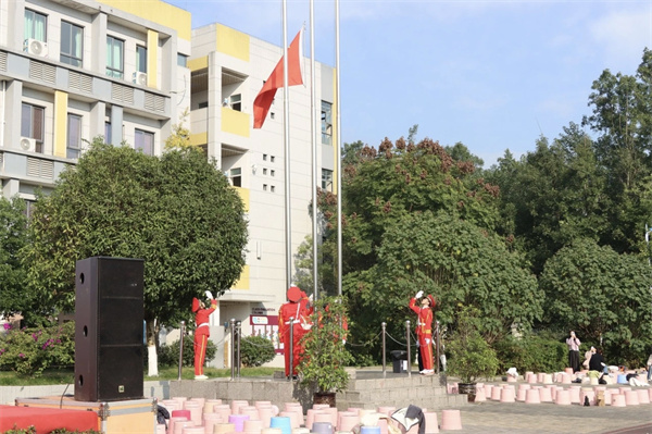 1764578575112506.jpg mmexport1764575579543.jpg