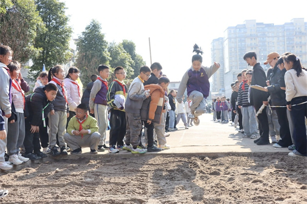 1764578688692964.jpg mmexport1764575621999.jpg