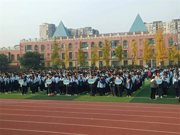 1764641085876649.jpg 20251201_174309_004.jpg