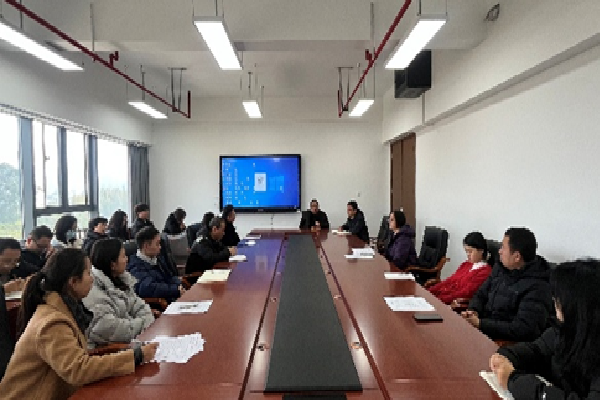 1764749174112723.png yuwen.png