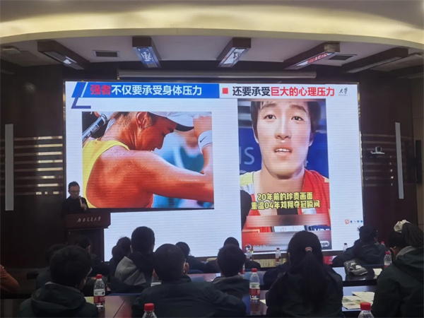 1765159330941771.jpg 20251208_001356_370.jpg