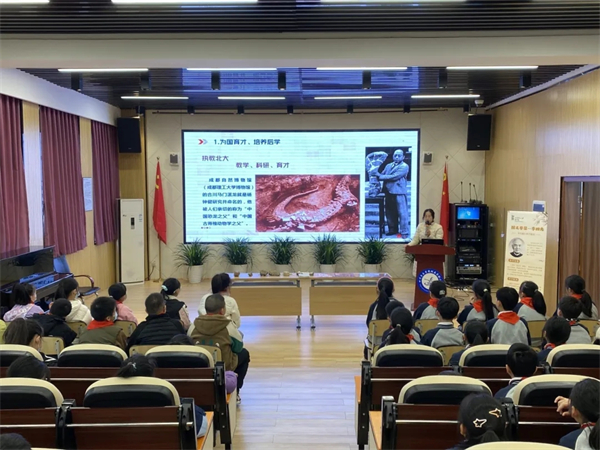 1765160422399172.jpg 20251208_001246_297.jpg