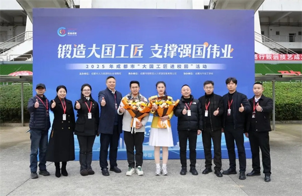 1765161149528680.jpg 20251206_021542_000.jpg