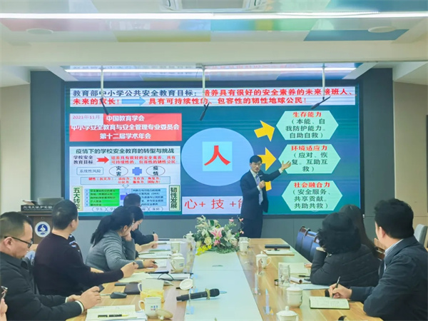 1765162014786340.jpg 20251208_000159_173.jpg