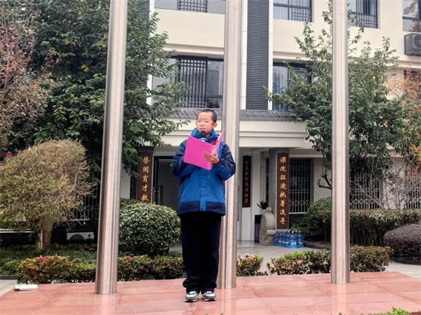 1765331775454372.jpg 20251209_222307_452.jpg