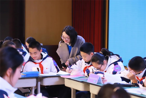 1765351917740466.jpg 20251209_221215_163.jpg