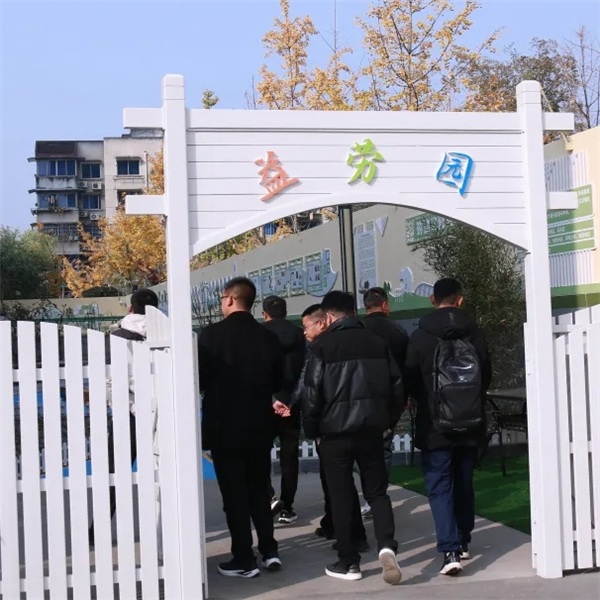 1765503589588636.jpg 20251211_224237_002.jpg