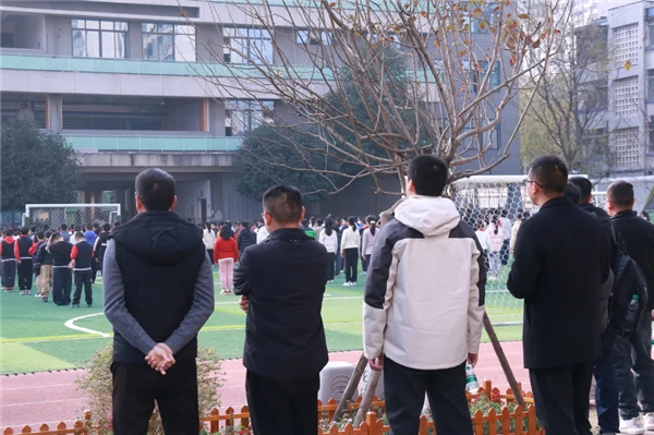 1765503652431550.jpg 20251211_224237_011.jpg