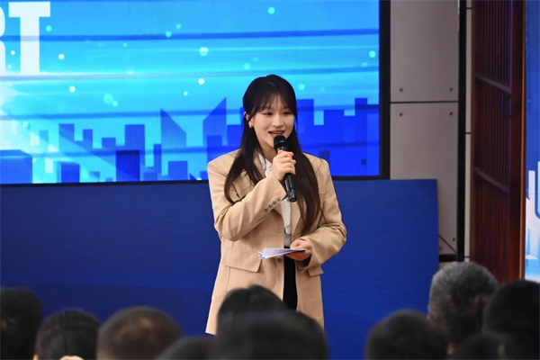 1765503950903304.jpg 20251211_225656_399.jpg