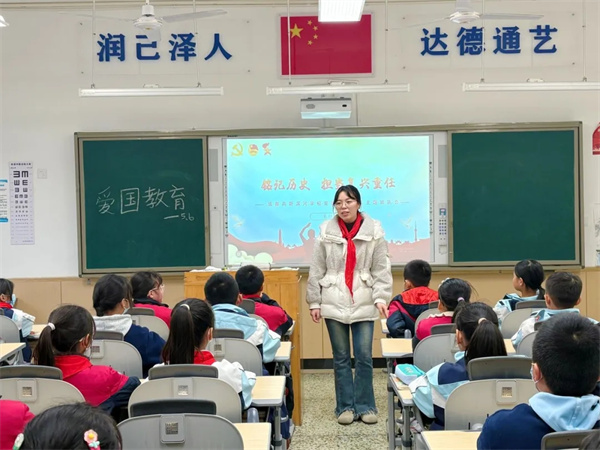 1765762345506113.jpg 20251214_210515_030.jpg