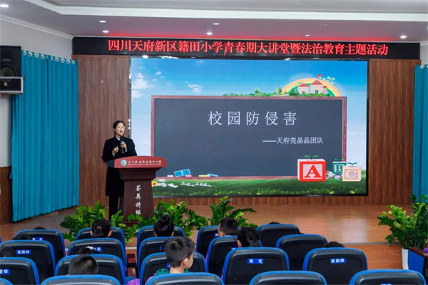 1765762916279950.jpg 20251214_214558_397.jpg