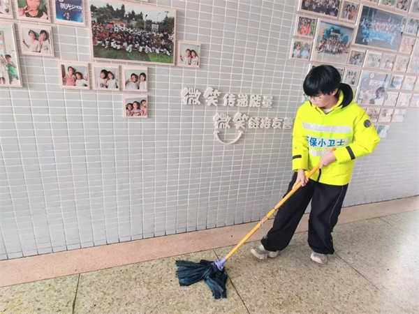 1765786713525428.jpg 20251214_210623_054.jpg