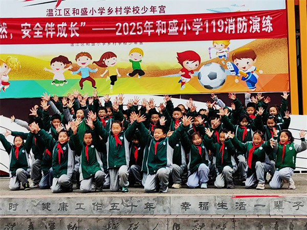 1765865566389275.jpg retouch_2025121509594972.jpg