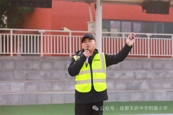 1766021090125314.jpg 20251217_230241_040.jpg