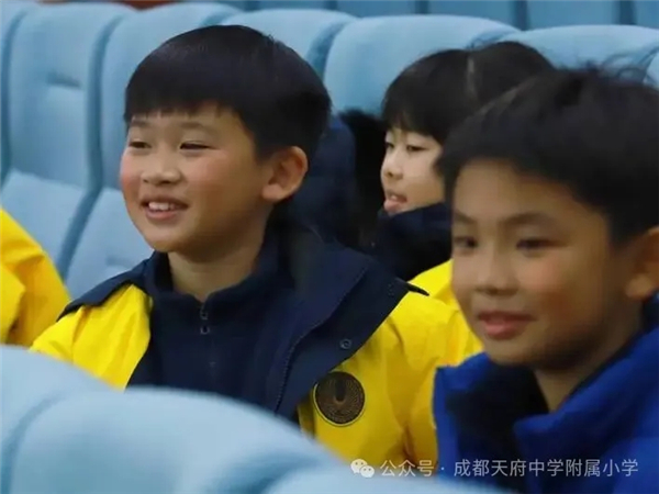 1766733856297615.jpg 20251225_231110_252.jpg