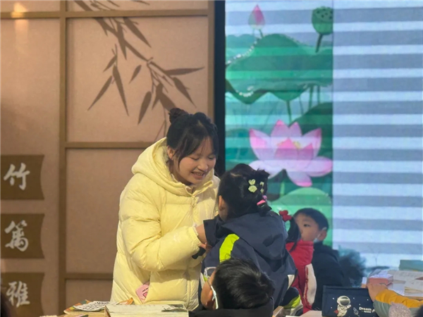 1766734858513618.jpg 20251225_231222_291.jpg