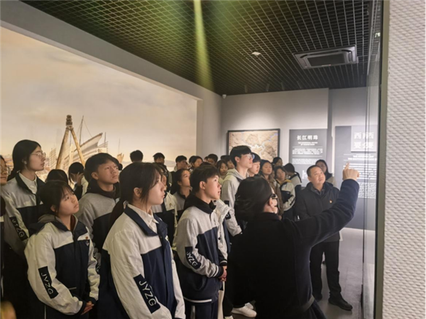 ��2025.12.26��Ѱ�ݲع��ϴ����� ��ƳǺ�ɫ������310.png