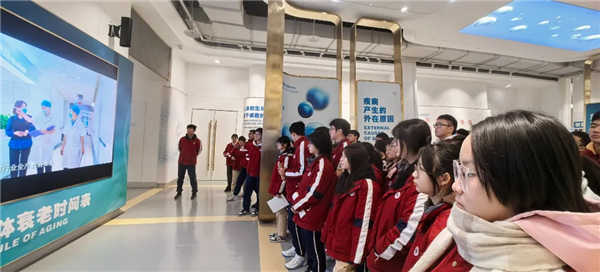 1767080521408484.jpg 20251230_152322_010.jpg