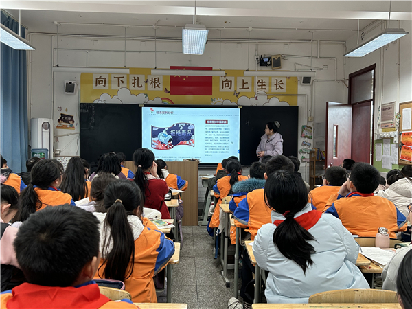 1768958511698431.jpg e2a0ee618a1630513e0e40c99712bac8.jpg