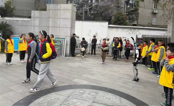 1772587990251796.jpg 640.jpg