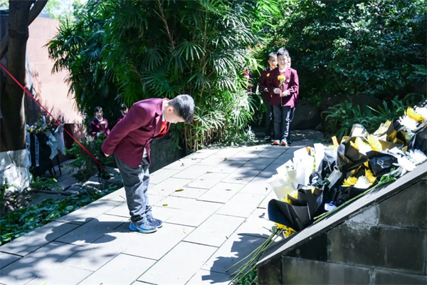 1775117509847924.jpg 20260401_231330_488.jpg