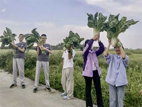 1775610455907689.jpg 20260407_231239_217.jpg