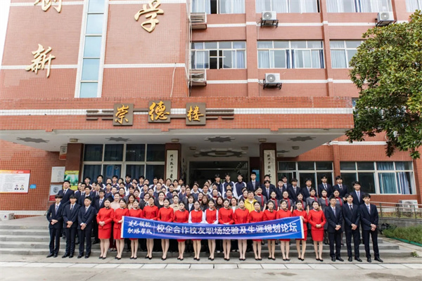 1775720236663346.jpg 20260408_225129_122.jpg