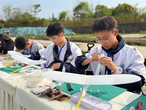 1775871034884244.jpg mmexport1775827947145.jpg