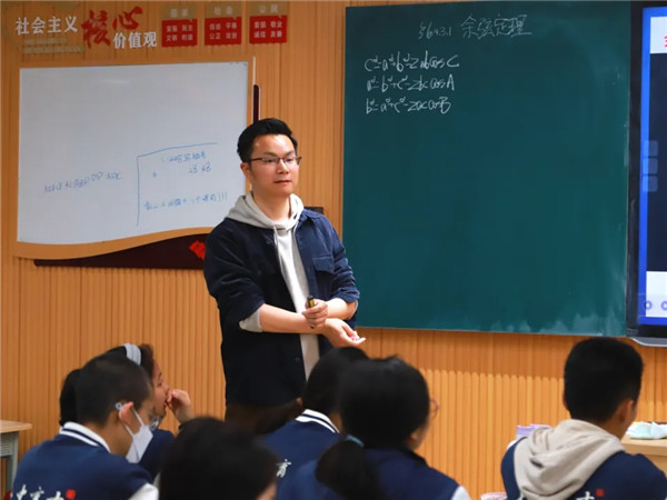 1776048088509588.jpg 20260413_001555_038.jpg