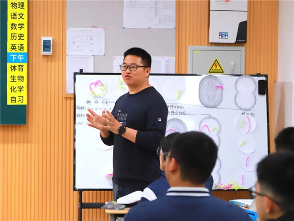 1776048098265751.jpg 20260413_001555_039.jpg