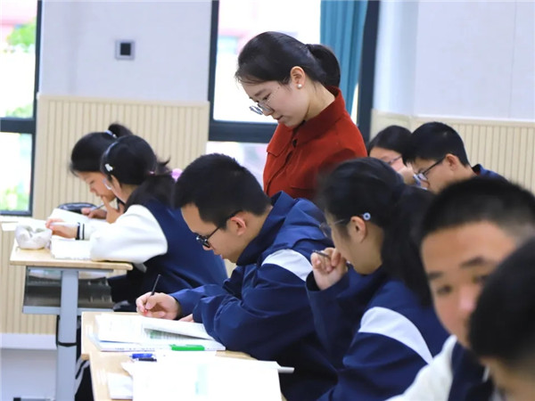 1776048136143337.jpg 20260413_001555_043.jpg