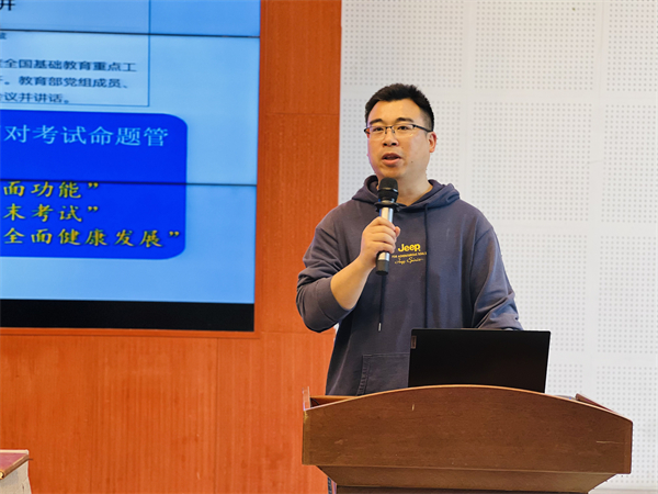 1776067275679643.jpg F7E0F02DCA05926D082742AFDF5262EE.jpg