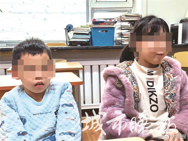 1776124496122936.jpg 001TnUG6ly4ic5aoy5t6oj60u00mi0wf02.jpg