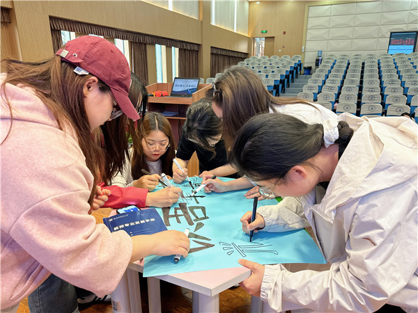 1778726673156769.jpg 小组合作 (6).JPG