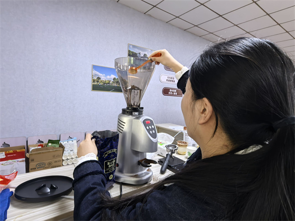 1779240589846984.jpg 04-20260429青羊综合高中咖啡体验课 (4).jpg