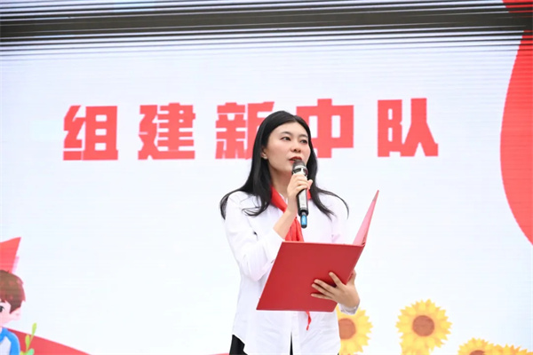 1779845429916496.jpg 大队辅导员卿老师讲话照片.jpg