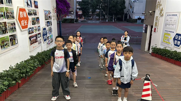1780039260593195.jpg 出发.jpg
