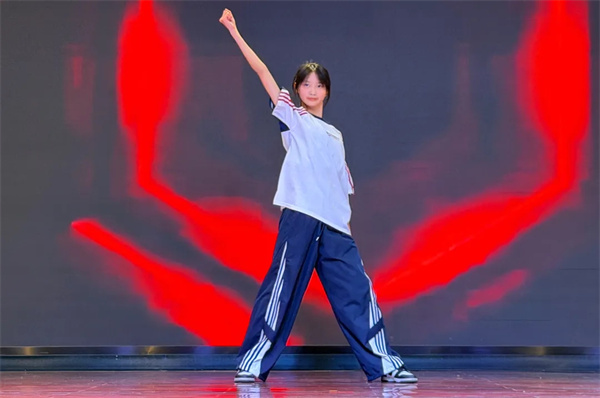 1780966481720929.jpg