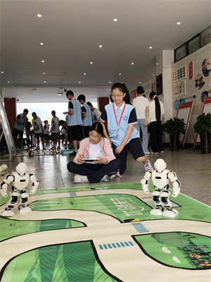 1781244018142295.jpg 机器人对战.jpg