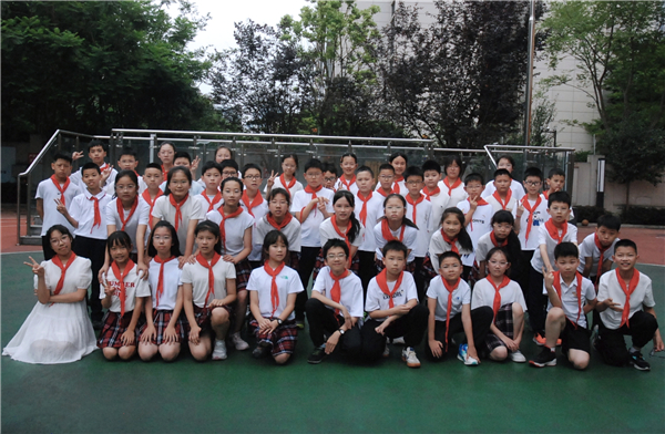 1781746255808700.jpg 集体照.jpg